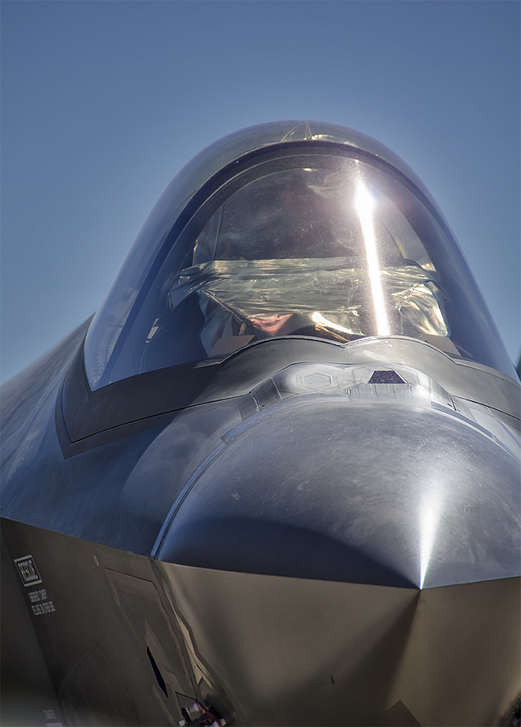F-35 cockpit closeup-off center
