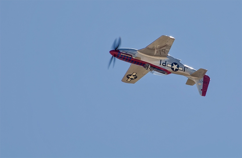 Mark Peterson-P-51_inverted1